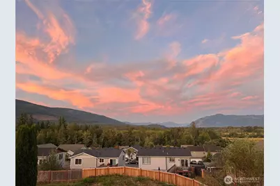 1305 Cascadia Drive, Sedro Woolley, WA 98284 - Photo 1