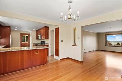 6901 40th Avenue SW, Seattle, WA 98136 - Photo 10
