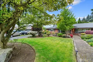 4917 65th St NE, Marysville, WA 98270 - Photo 4