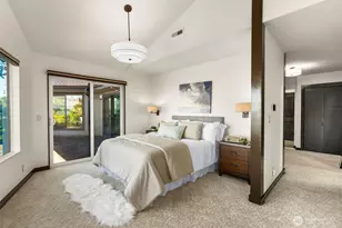 10847 Bill Point Bluff NE, Bainbridge Island, WA 98110 - Photo 26