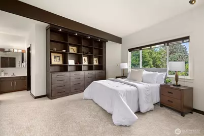 10847 Bill Point Bluff NE, Bainbridge Island, WA 98110 - Photo 32