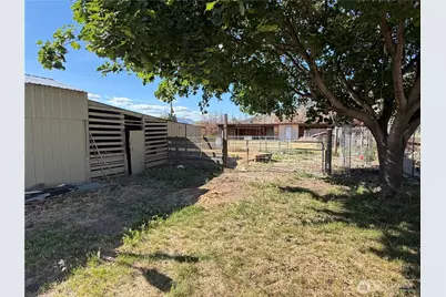 64 N Cordell Road, Oroville, WA 98844 - Photo 6