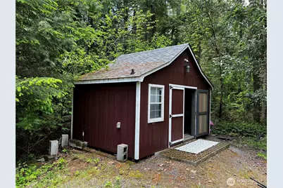 21950 Beachside Drive SE, Yelm, WA 98597 - Photo 8