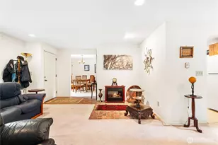 230 222nd Ave NE, Sammamish, WA 98074 - Photo 8