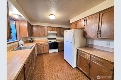 2139 Seabreeze Place, Port Angeles, WA 98363 - Photo 6
