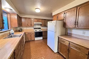 2139 Seabreeze Pl, Port Angeles, WA 98363 - Photo 6