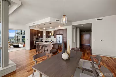 10610 NE 9th Place #2307, Bellevue, WA 98004 - Photo 8