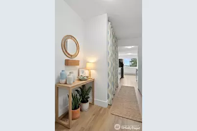 3711 26th Place W #306, Seattle, WA 98199 - Photo 4