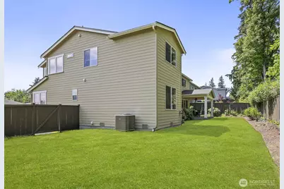 29 242nd Street SE, Bothell, WA 98021 - Photo 34