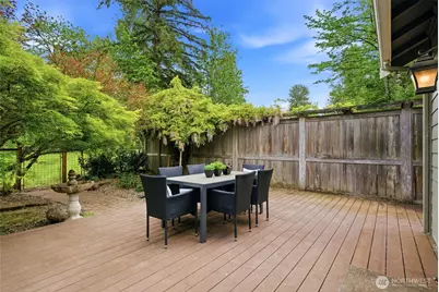 24923 NE 3rd Place, Sammamish, WA 98074 - Photo 28