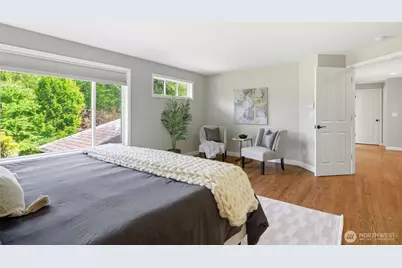 24923 NE 3rd Place, Sammamish, WA 98074 - Photo 16