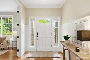 24923 NE 3rd Pl, Sammamish, WA 98074 - Photo 2
