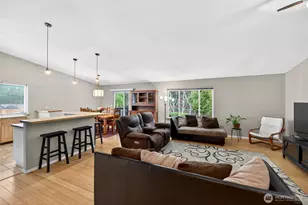 10702 211th Ave Ct E, Bonney Lake, WA 98391 - Photo 6