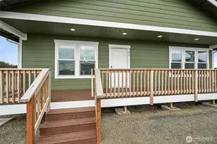 982 Sand Dollar Ct SW, Ocean Shores, WA 98569 - Photo 2
