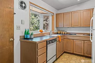 4045 149th Ave SE, Bellevue, WA 98006 - Photo 4