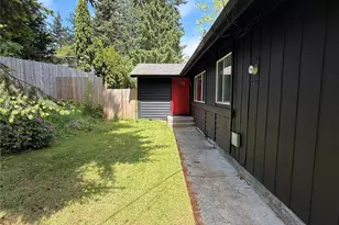 6011 185th St SW, Lynnwood, WA 98037 - Photo 6