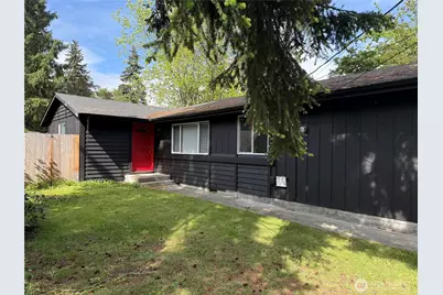 6011 185th Street SW, Lynnwood, WA 98037 - Photo 2
