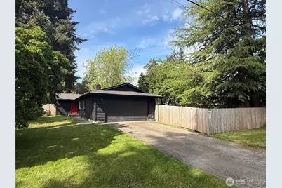 6011 185th Street SW, Lynnwood, WA 98037 - Photo 1
