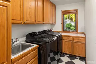 4651 171st Ave SE, Bellevue, WA 98006 - Photo 16