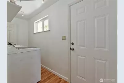 423 Lind Avenue SW, Renton, WA 98057 - Photo 16