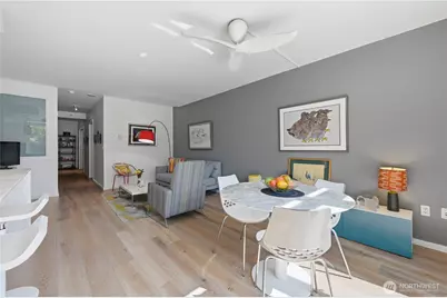 76 Cedar Street #611, Seattle, WA 98121 - Photo 6