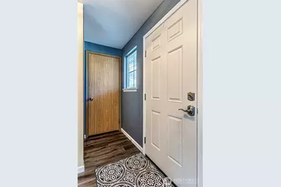 2706 9th Street SE, Puyallup, WA 98374 - Photo 6