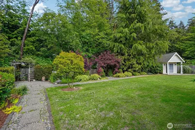 1043 Potlatch Dr, Fox Island, WA 98333 - Photo 32