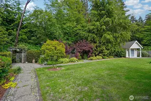 1043 Potlatch Dr, Fox Island, WA 98333 - Photo 32