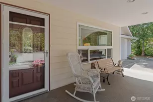 101 N Fairway Dr E, Hoodsport, WA 98548 - Photo 4