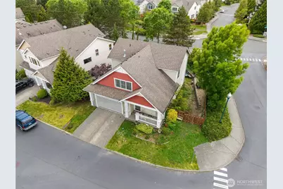 8805 24th Place NE, Lake Stevens, WA 98258 - Photo 2