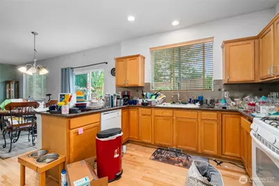 8805 24th Place NE, Lake Stevens, WA 98258 - Photo 10