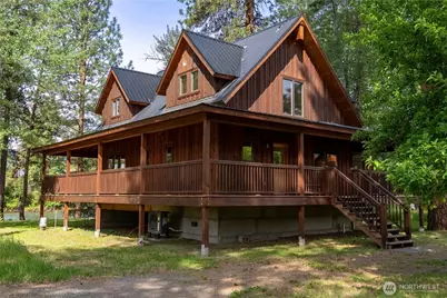 104 Center St, Winthrop, WA 98862 - Photo 1