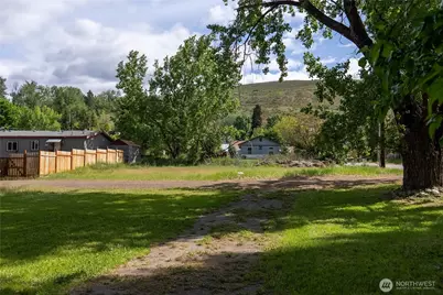 623 Main St, Winthrop, WA 98862 - Photo 8