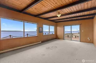 1085 Rockaway Ln, Camano Island, WA 98282 - Photo 10