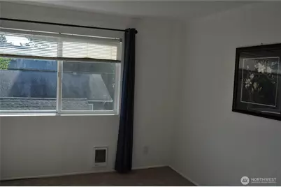 10110 Greenwood Avenue N #306, Seattle, WA 98133 - Photo 8