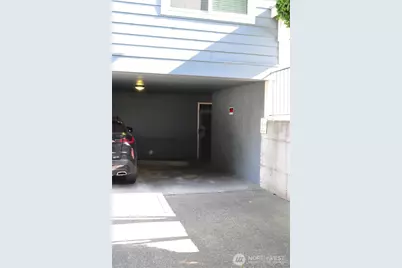 10110 Greenwood Avenue N #306, Seattle, WA 98133 - Photo 10