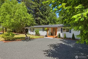 101 E Snow Cap Dr, Belfair, WA 98528 - Photo 2