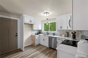 16518 26th Ave SE, Bothell, WA 98012 - Photo 10