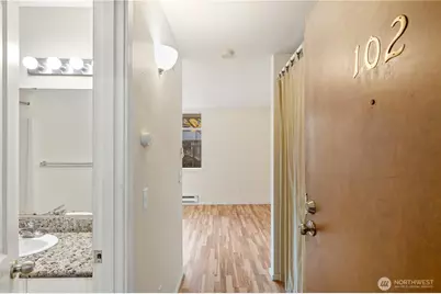 802 N 43rd Street, Seattle, WA 98103 - Photo 8