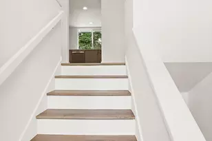 6900 131st Ave SE, Bellevue, WA 98006 - Photo 2