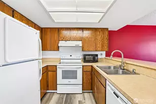 8312 27th W, Tacoma, WA 98466 - Photo 10