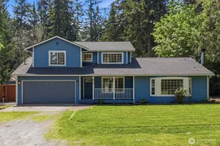 1719 Hemlock Dr, Camano Island, WA 98282 - Photo 2