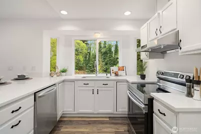 7547 NE 200th Street, Kenmore, WA 98028 - Photo 14