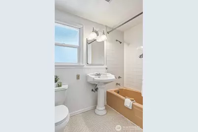 16509 Fremont Avenue N, Shoreline, WA 98133 - Photo 16