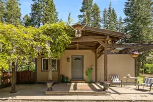 540 Hawthorn Ln, Easton, WA 98925 - Photo 1