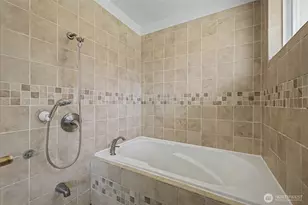 19922 Dayton Ave N, Shoreline, WA 98133 - Photo 26