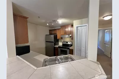 11527 Hwy99 #D 303, Everett, WA 98204 - Photo 4