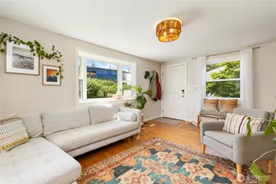 7708 35th Avenue S, Seattle, WA 98118 - Photo 4