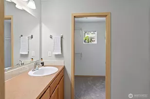 110 S Cambrian Ave, Bremerton, WA 98312 - Photo 24