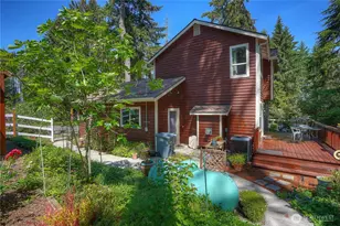 10717 Suncrest Dr, Anderson Island, WA 98303 - Photo 22
